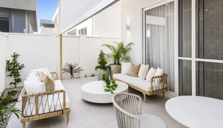 Choosing the Right Visiontex Fabric for Outdoor Blinds